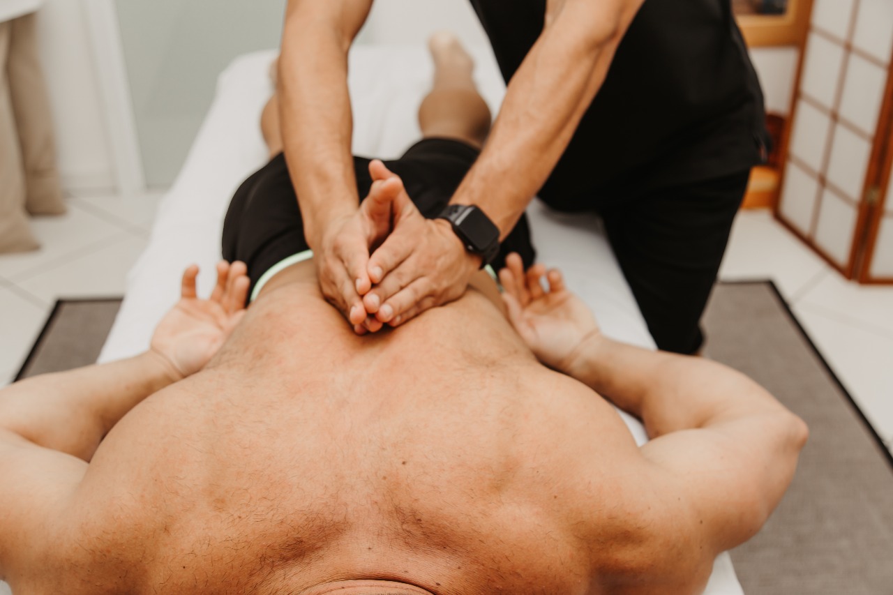 Tratamento Manual Com Foco Total em Encontrar a Causa das Suas Dores!